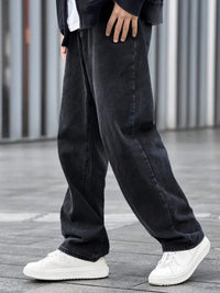 A top choice for autumn and winter transitions! Loose black men's jeans with inherent warmth, comfortable and versatile, suitabl